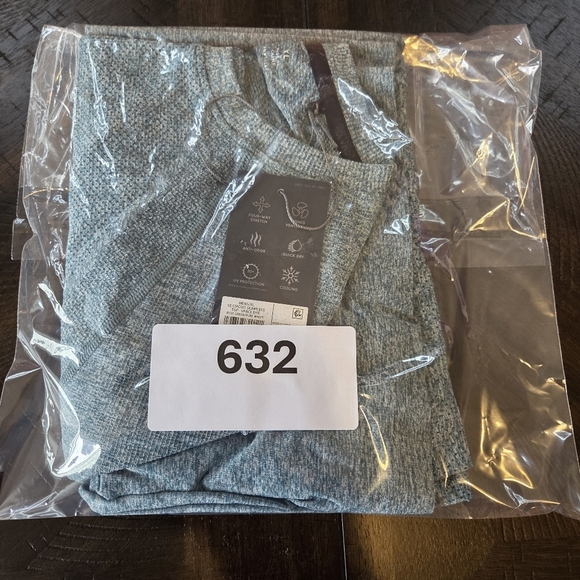 Men's VRST XL Circuit Seamless Space Dye Blue Green Performance T-Shirt New - Picture 12 of 12